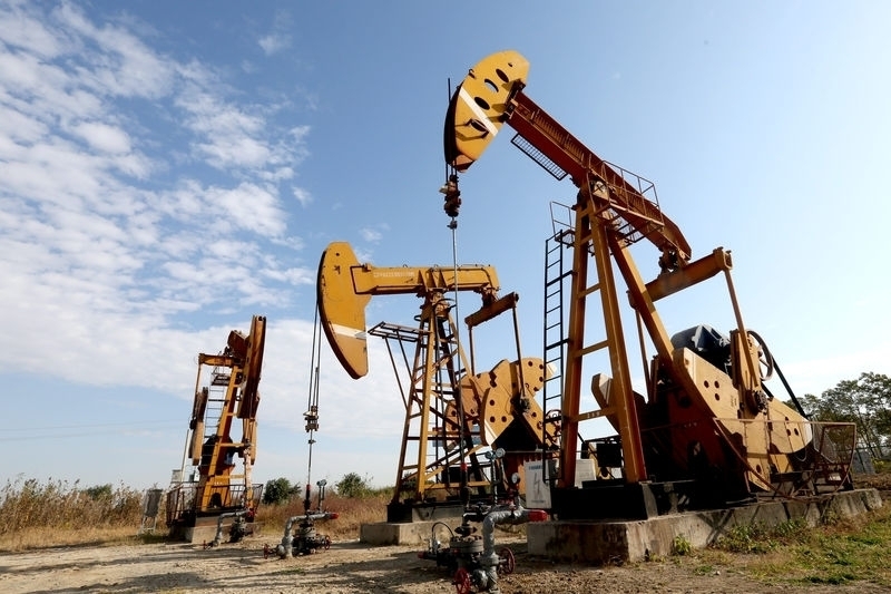 Giá xăng dầu hôm nay (29/3): Lực hỗ trợ được củng cố, giá dầu tiếp đà tăng